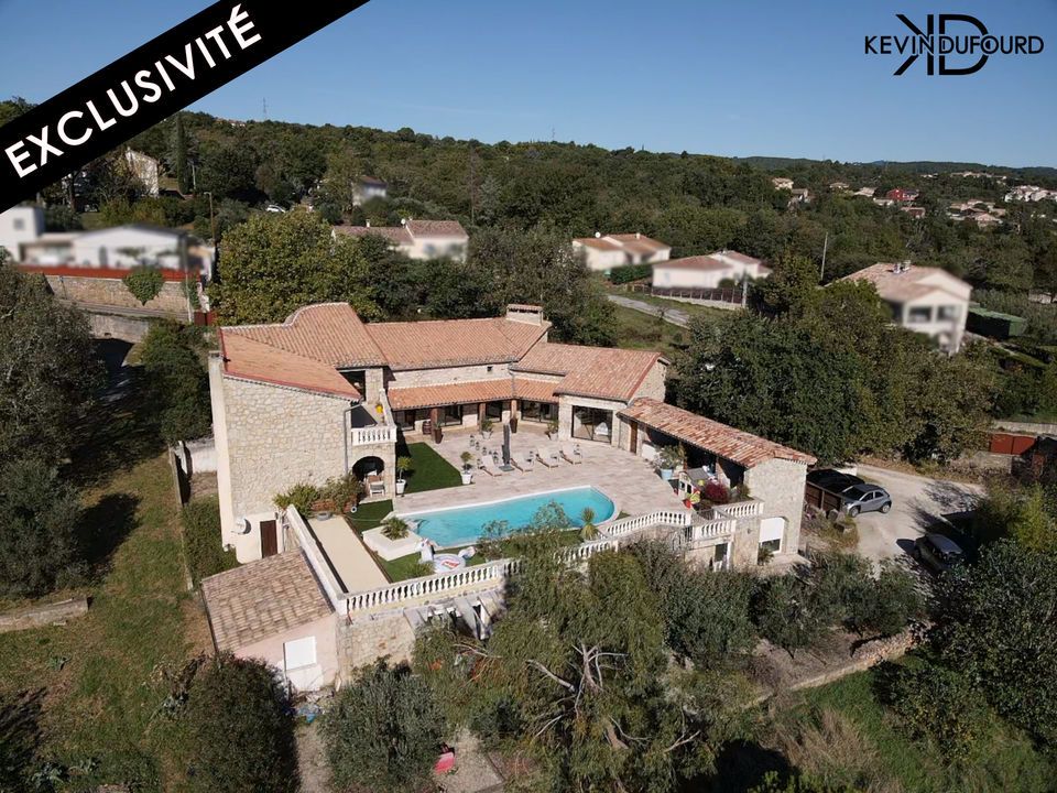 Villa i Saint-Étienne-de-Fontbellon, Ardeche - foto 1