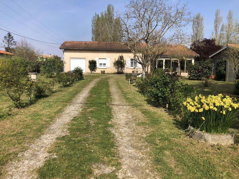 Villa a Gaillan-en-Médoc, Gironde - foto 1
