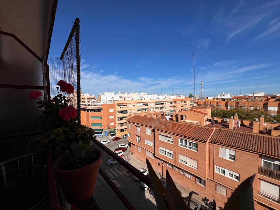 Lejlighed i Valencia, Valencia - foto 1