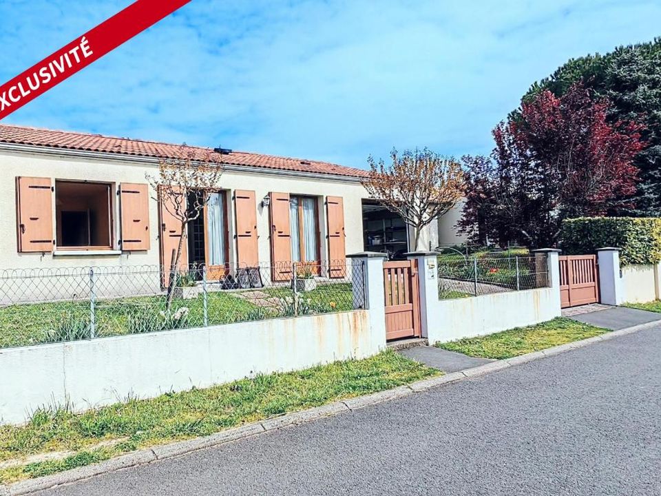 Villa i Saintes, Charente-Maritime - foto 1