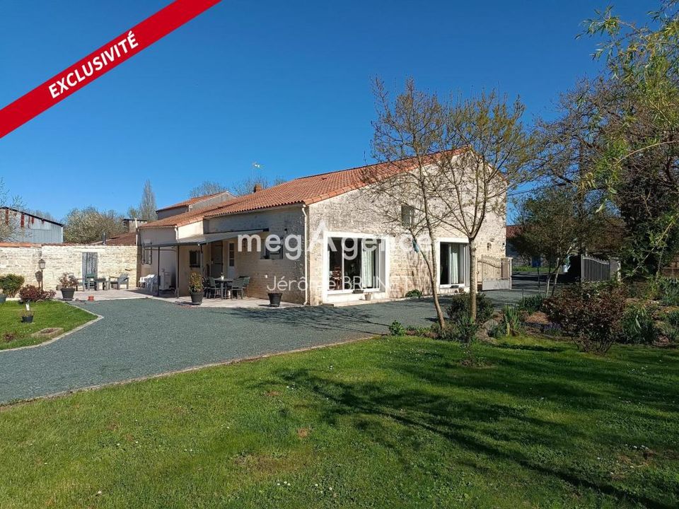 Landejendom i Nalliers, Vendee - foto 1