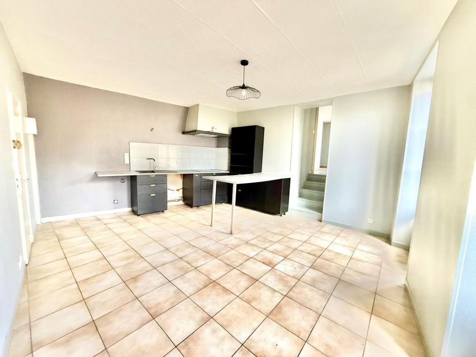 Lejlighed i Le Châtelet-en-Brie, Seine-et-Marne - foto 1