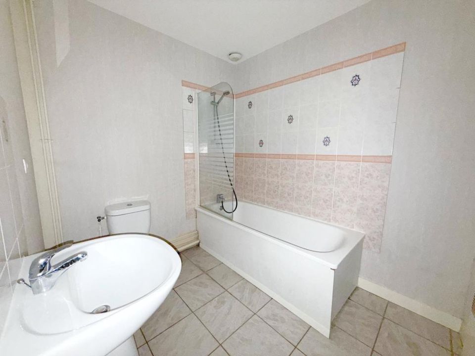 Lejlighed i Le Châtelet-en-Brie, Seine-et-Marne - foto 4