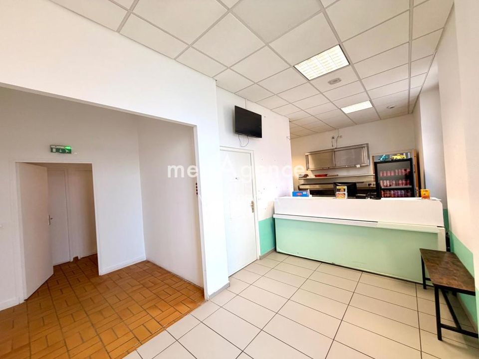 Erhvervsejendom i Cerisiers, Yonne - foto 1