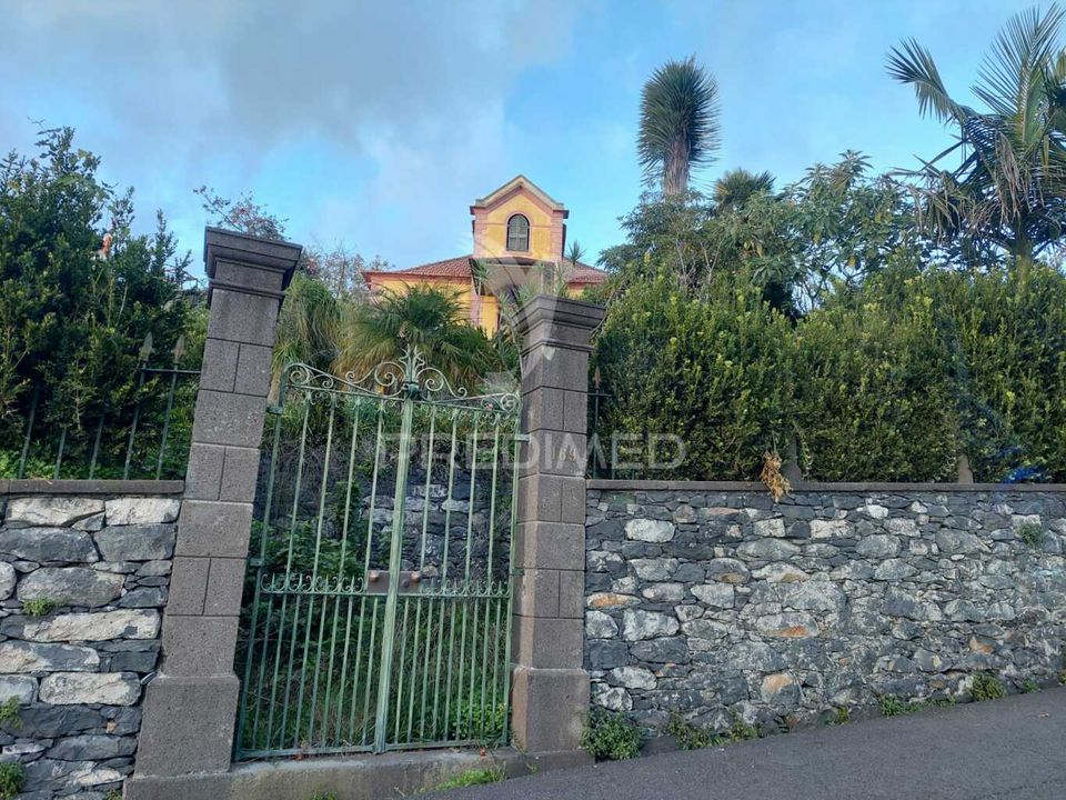 Helårsgrund i Funchal, Madeira - foto 1