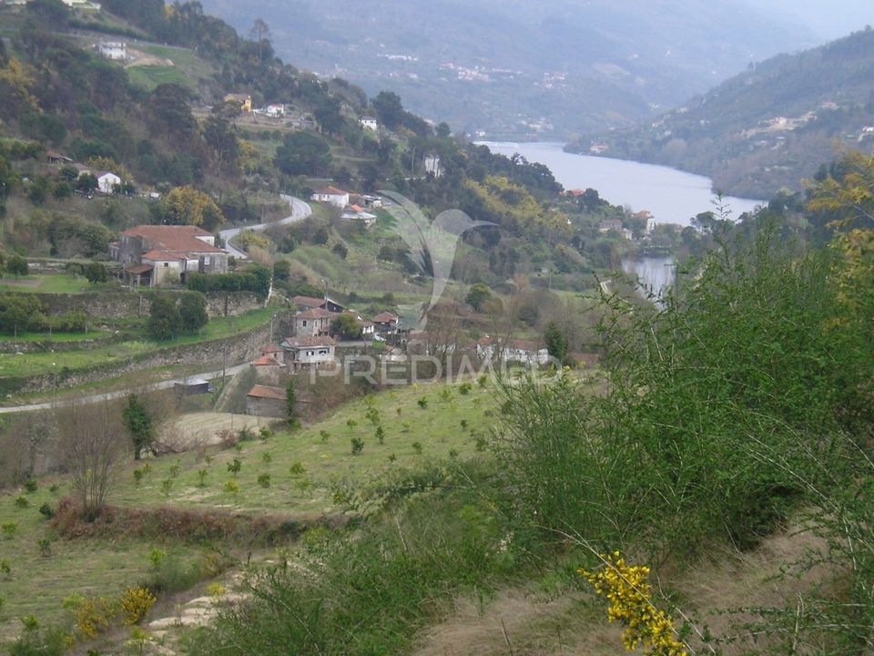 Helårsgrund i Marco de Canaveses, Porto - foto 1