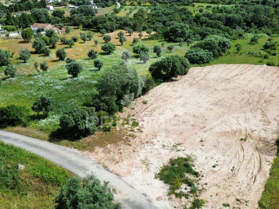Helårsgrund i Torres Novas, Santarem - foto 1