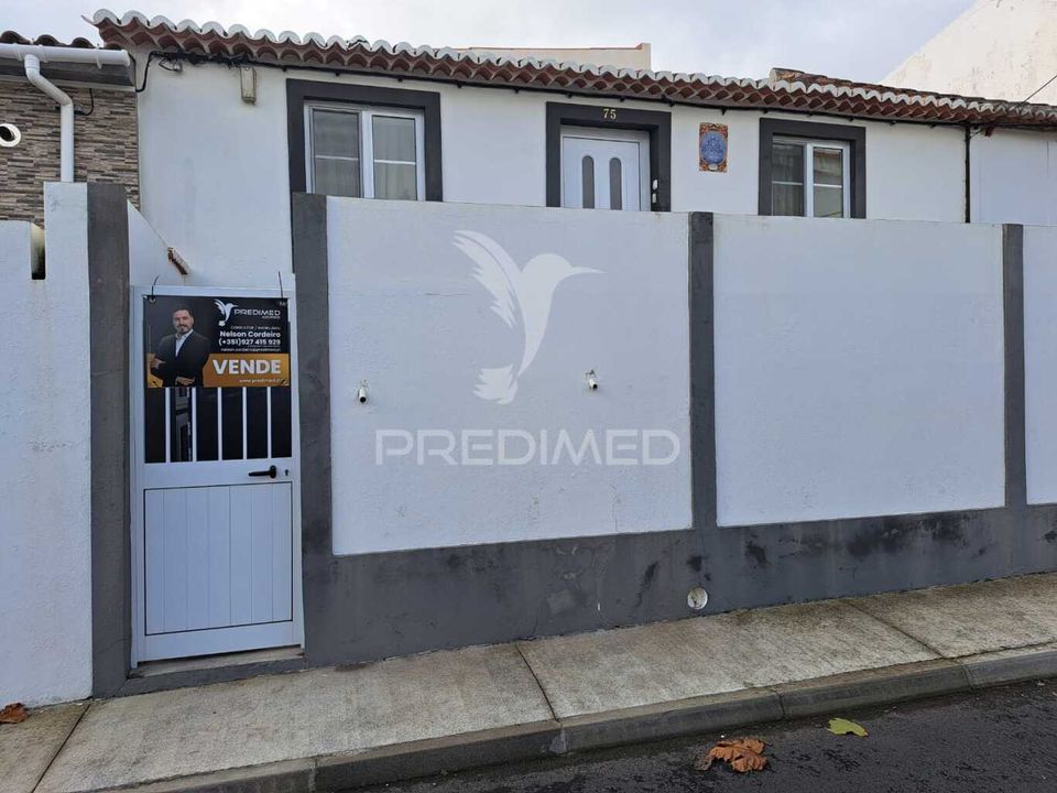Byhus i Angra do Heroismo, Terceira - foto 1