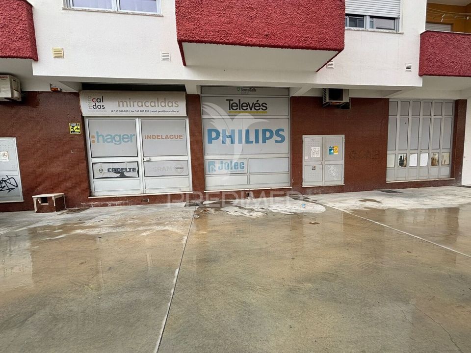 Erhvervsejendom i Caldas da Rainha, Leiria - foto 1