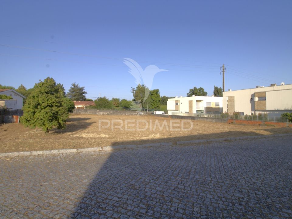 Helårsgrund i Maia, Porto - foto 1
