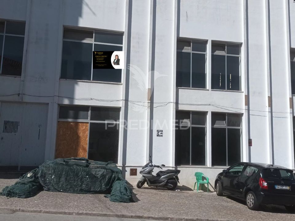 Erhvervsejendom i Seixal, Setubal - foto 1