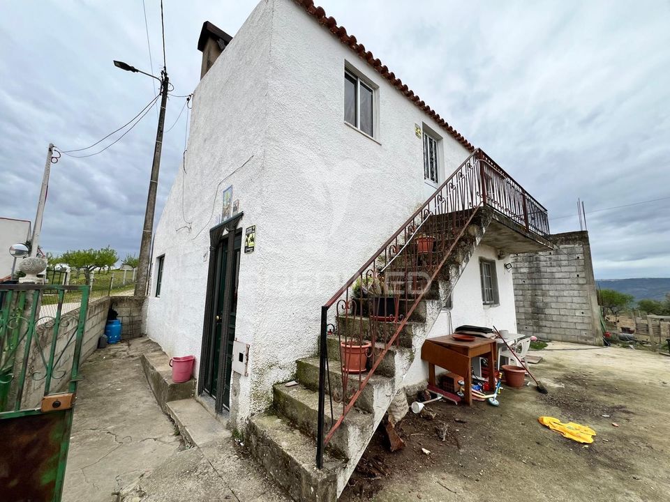 Rekkehus i Torre de Moncorvo, Braganca - bilde 1