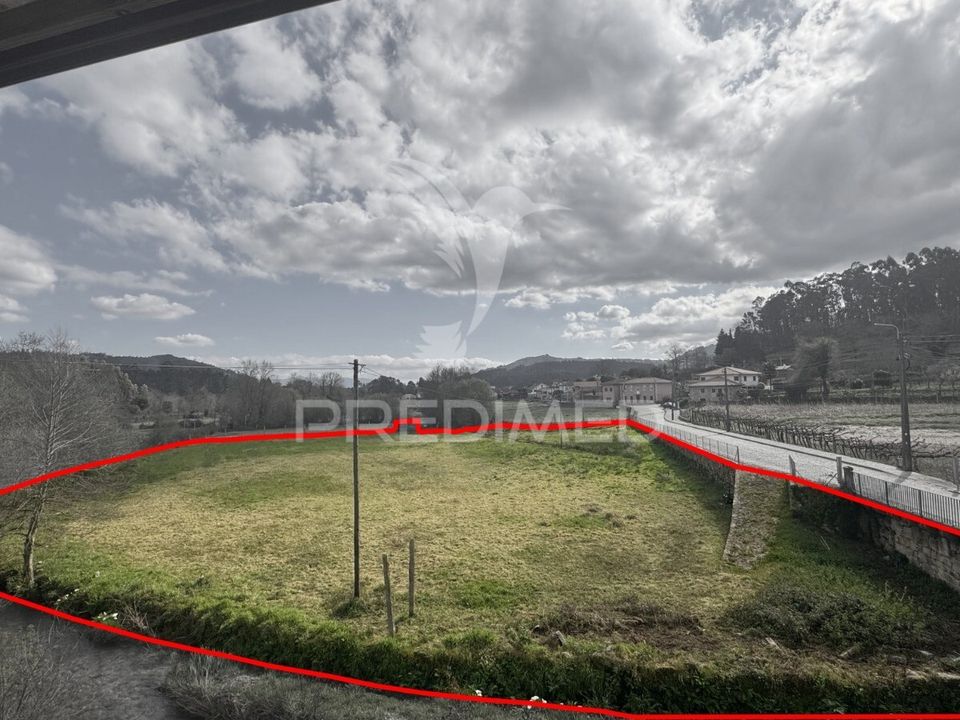 Helårsgrund i Arcos de Valdevez, Viana do Castelo - foto 1