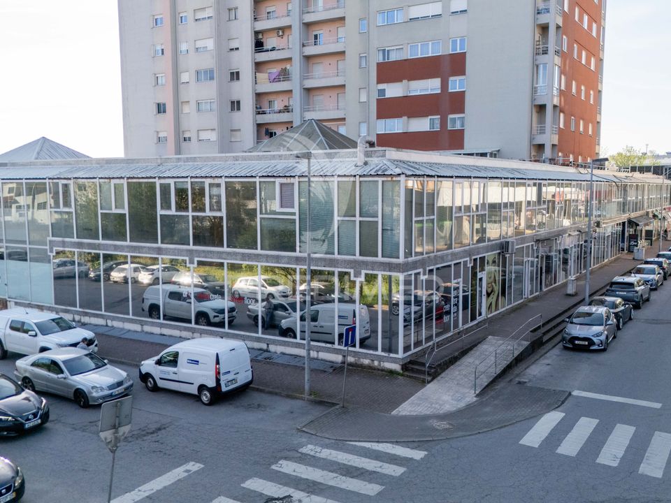 Erhvervsejendom i Valongo, Porto - foto 2