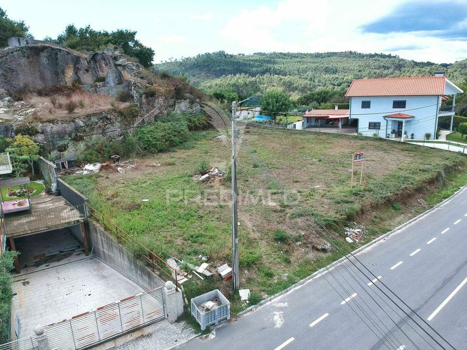 Helårsgrund i Povoa de Lanhoso, Braga - foto 1