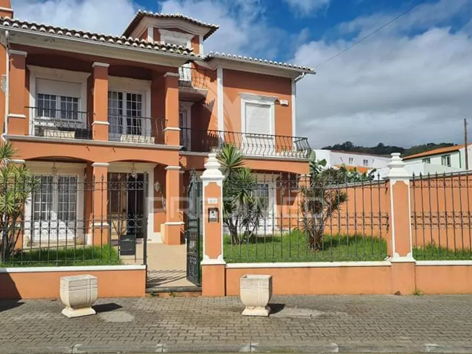 Byhus i Angra do Heroismo, Terceira - foto 1