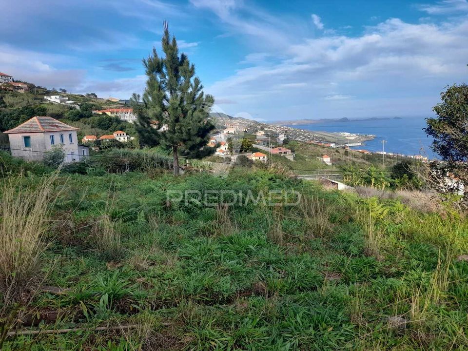 Helårsgrund i Santa Cruz, Madeira - foto 1