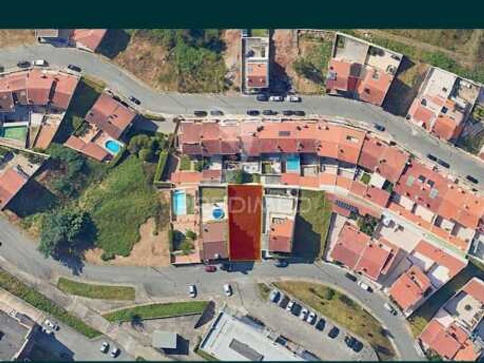Helårsgrund i Gondomar, Porto - foto 1