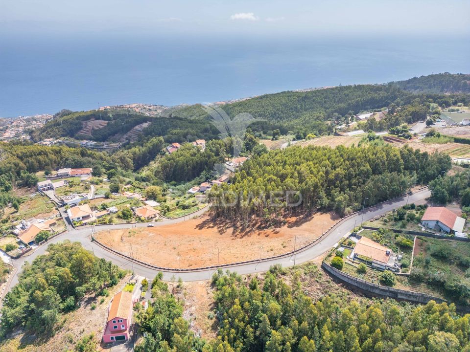 Helårsgrund i Santa Cruz, Madeira - foto 1