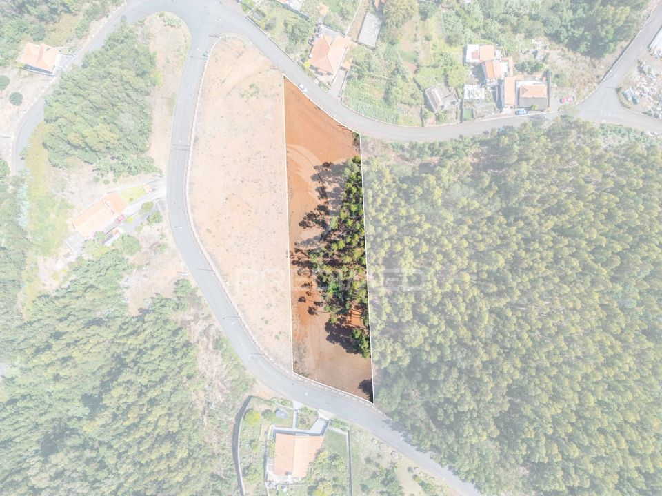 Helårsgrund i Santa Cruz, Madeira - foto 2