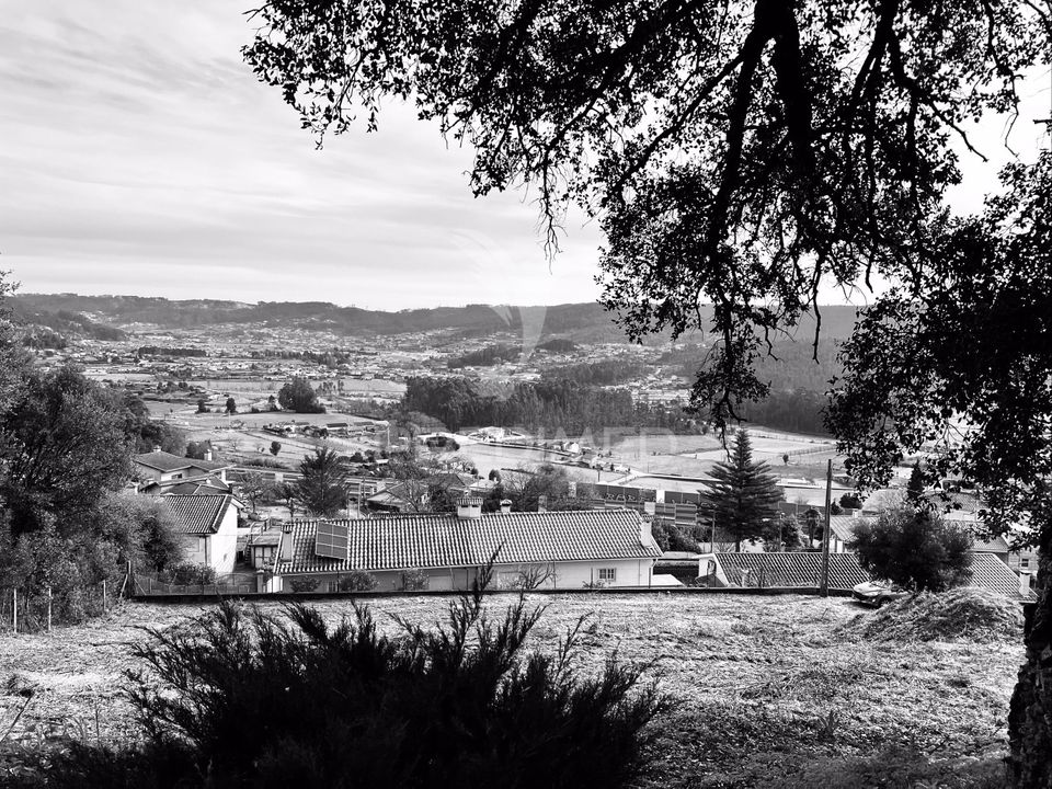 Helårsgrund i Vila Nova de Famalicao, Braga - foto 1