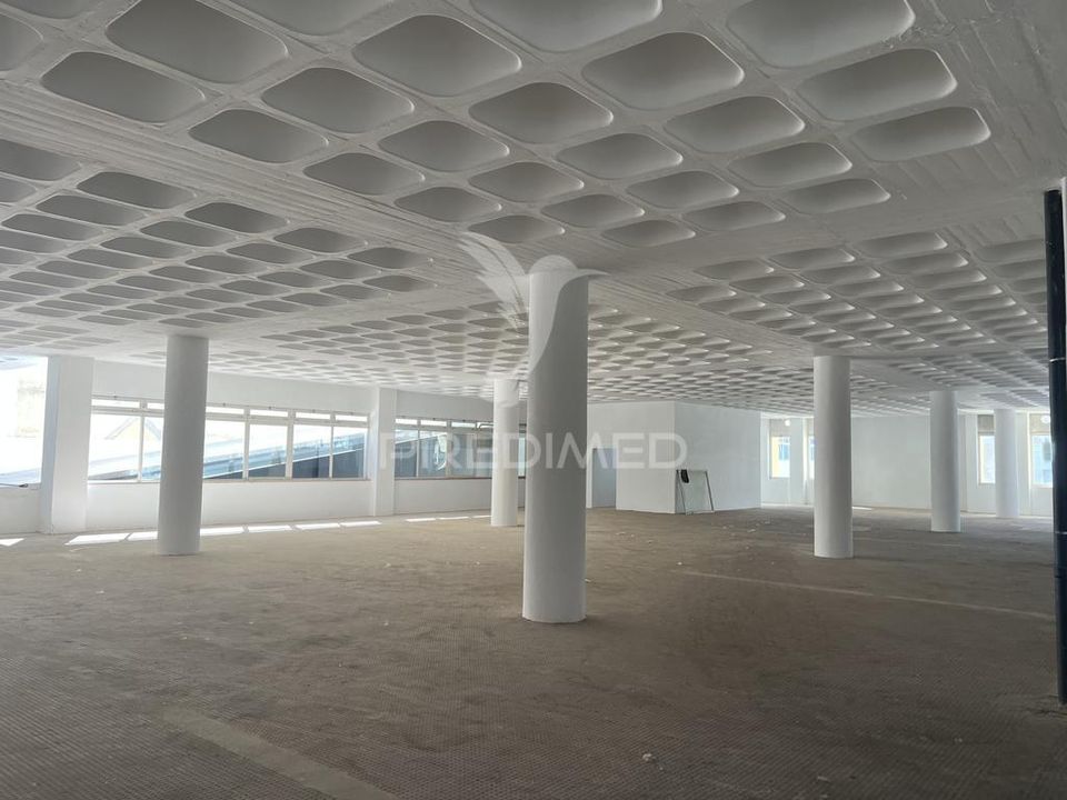 Erhvervsejendom i Loures, Lisbon - foto 1