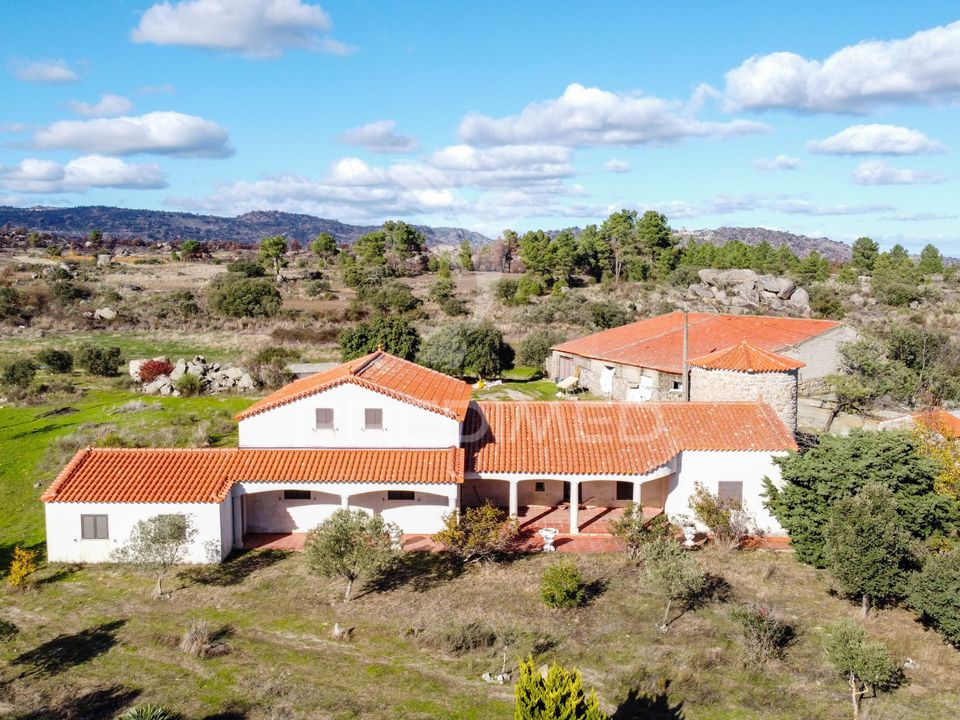 Farm hus i Meda, Guarda - foto 1