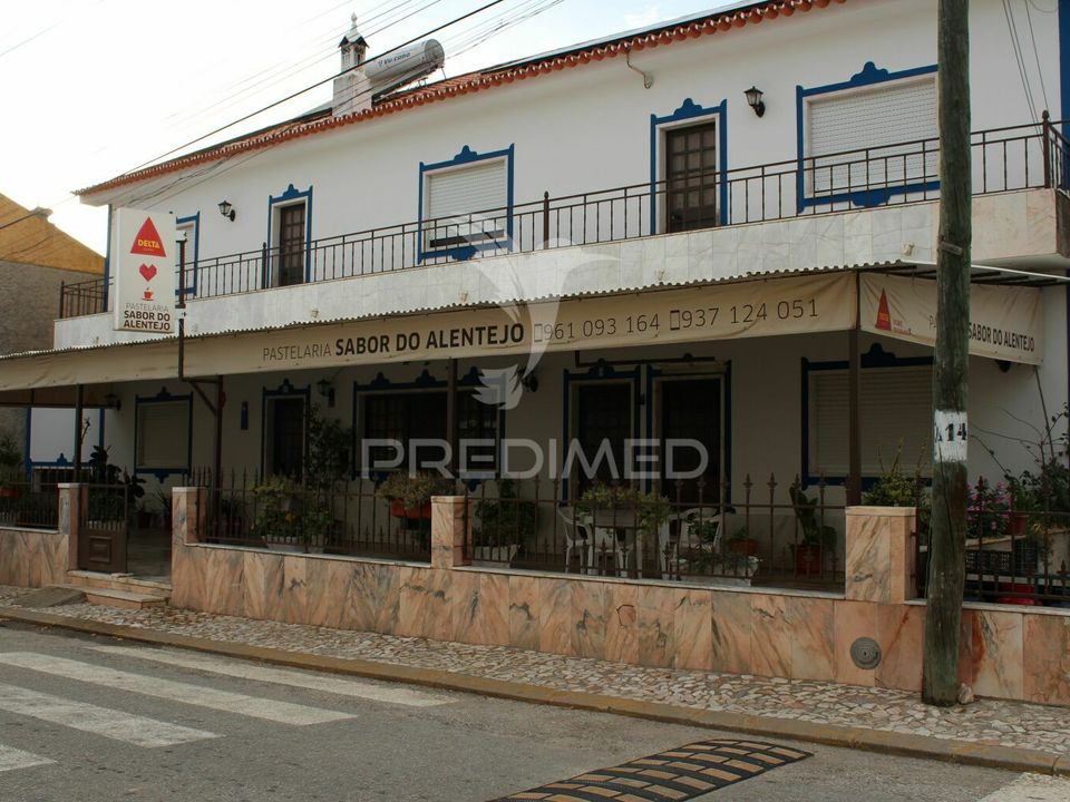 Erhvervsejendom i Alandroal, Evora - foto 1