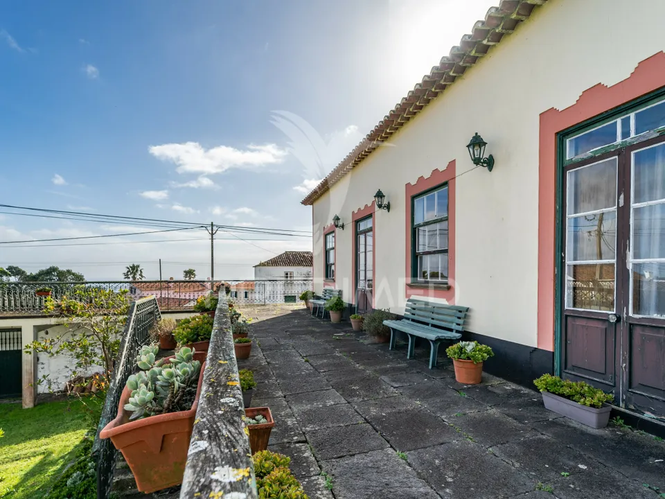 Byhus i Angra do Heroismo, Terceira - foto 2
