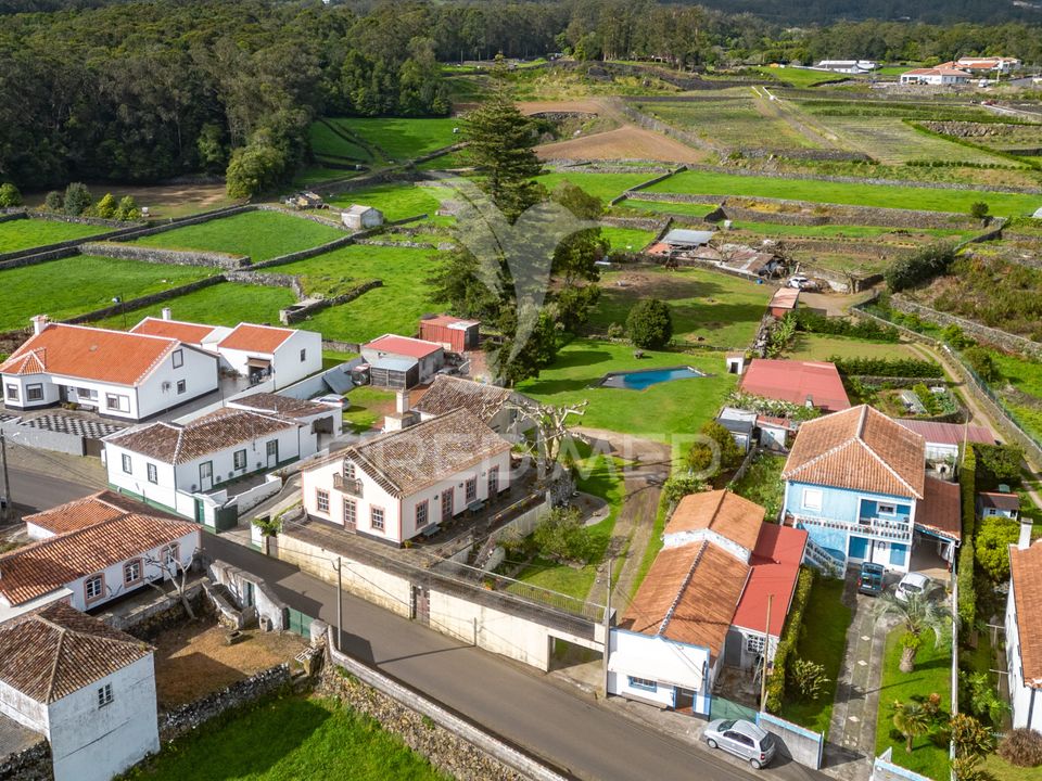 Byhus i Angra do Heroismo, Terceira - foto 5
