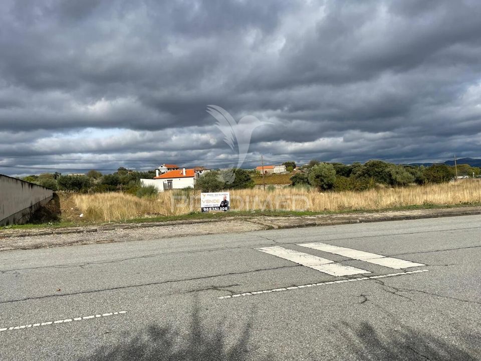 Helårsgrund i Vila Nova de Foz Coa, Guarda - foto 2
