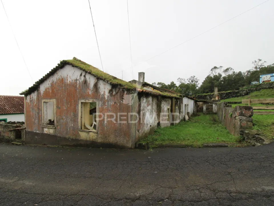 Byhus i Angra do Heroismo, Terceira - foto 3
