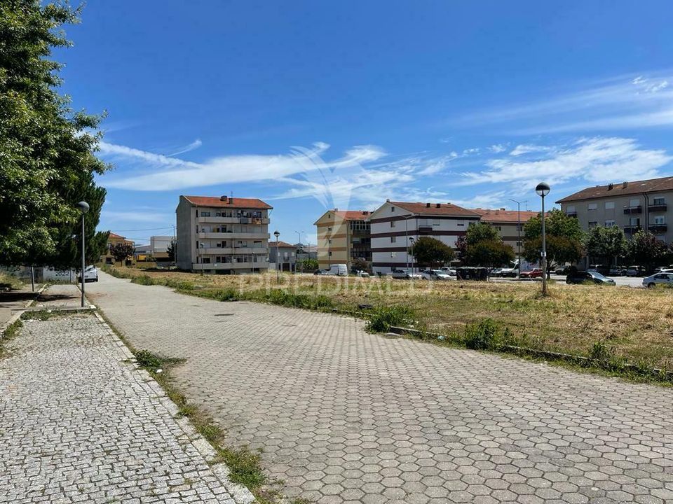 Helårsgrund i Vila Nova de Gaia, Porto - foto 1