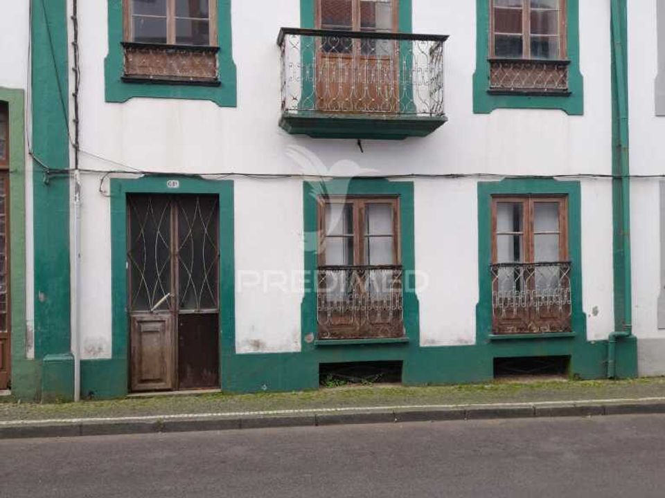 Byhus i Angra do Heroismo, Terceira - foto 1