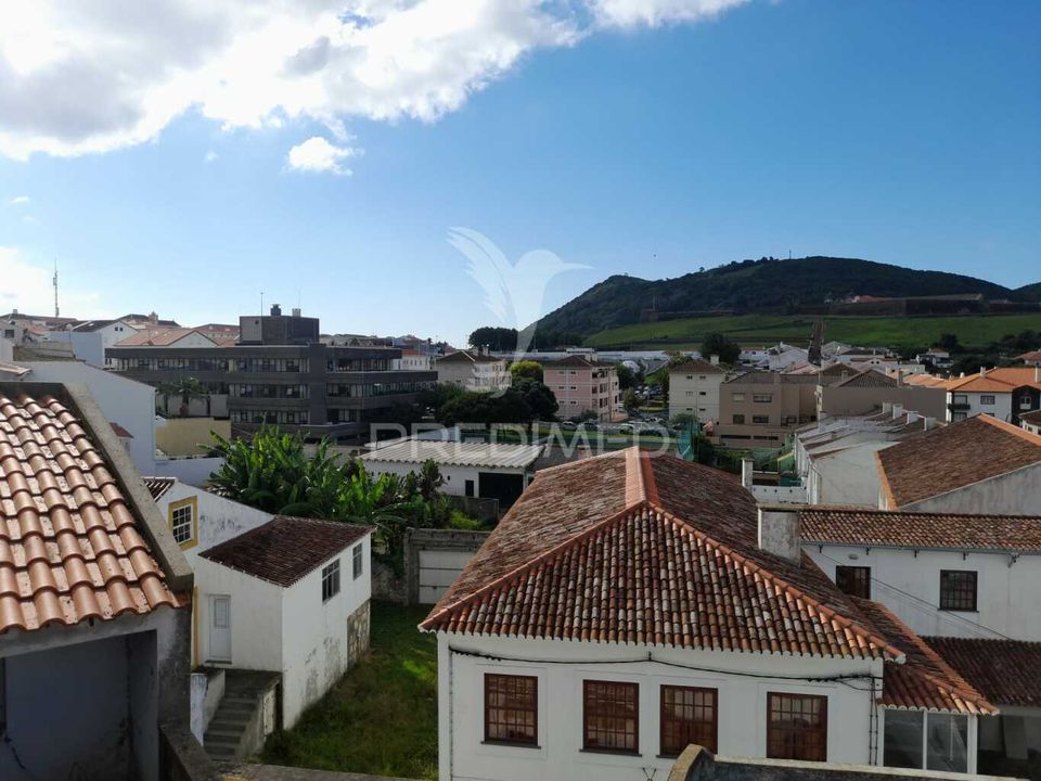 Byhus i Angra do Heroismo, Terceira - foto 2