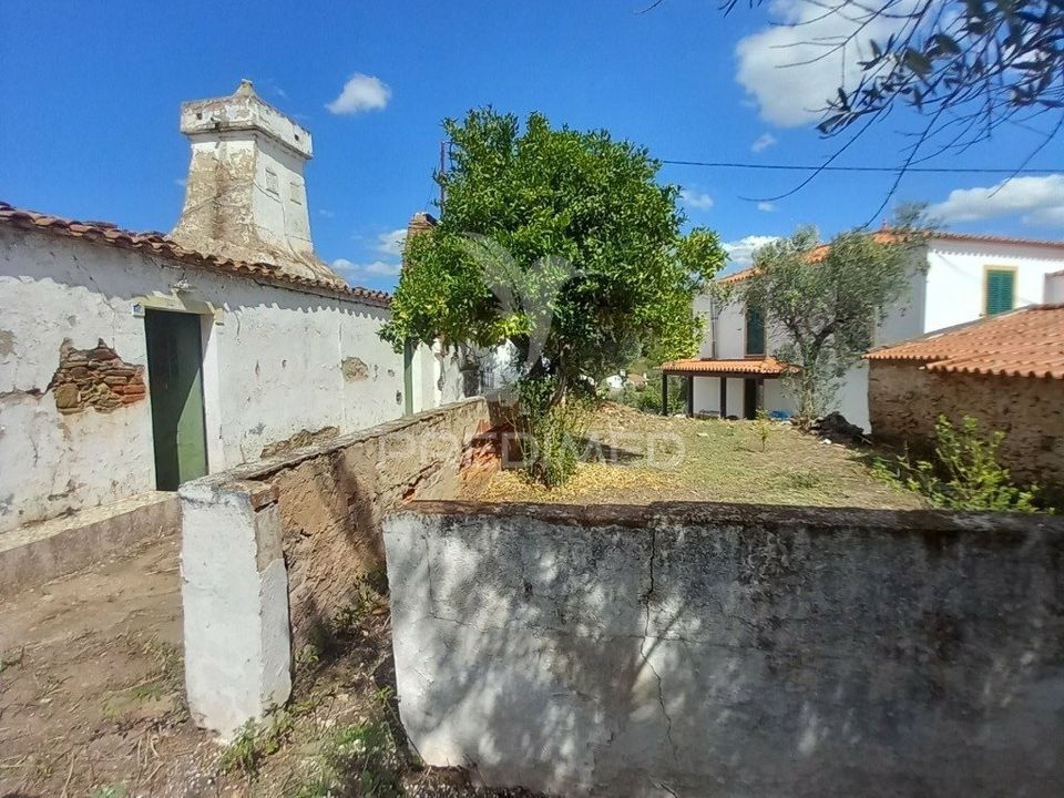 Ruinere i Redondo, Evora - foto 1