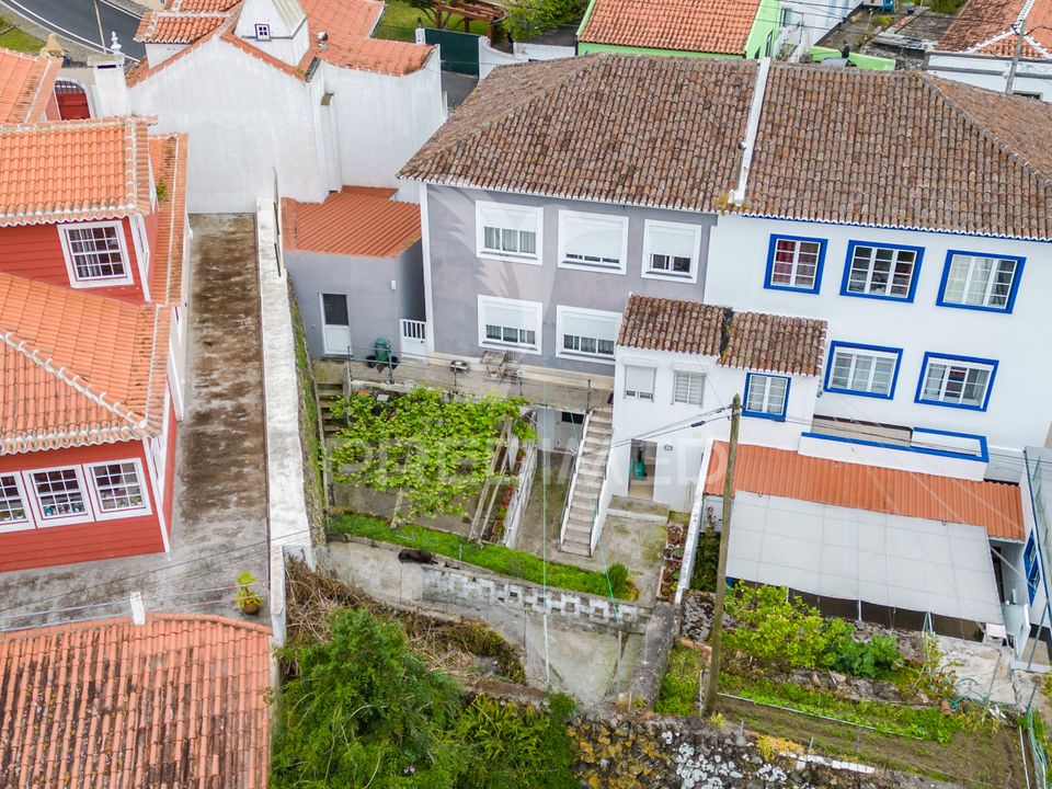 Byhus i Angra do Heroismo, Terceira - foto 3