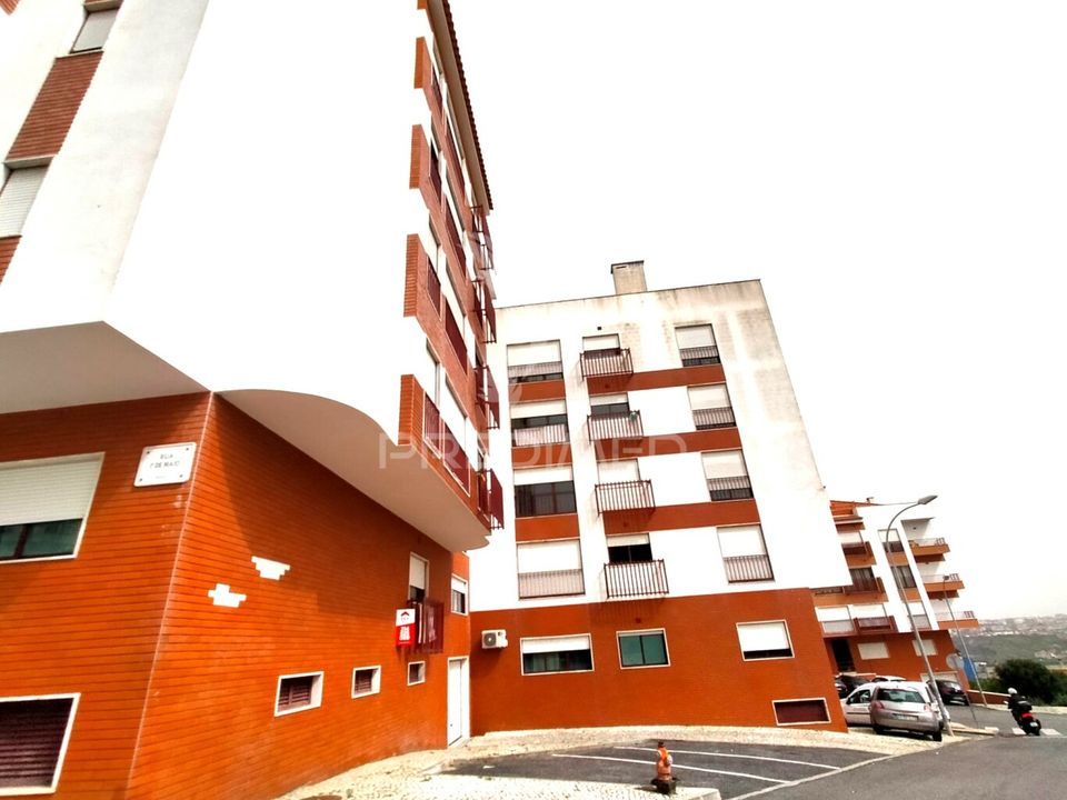 Helårsgrund i Amadora, Lisbon - foto 2