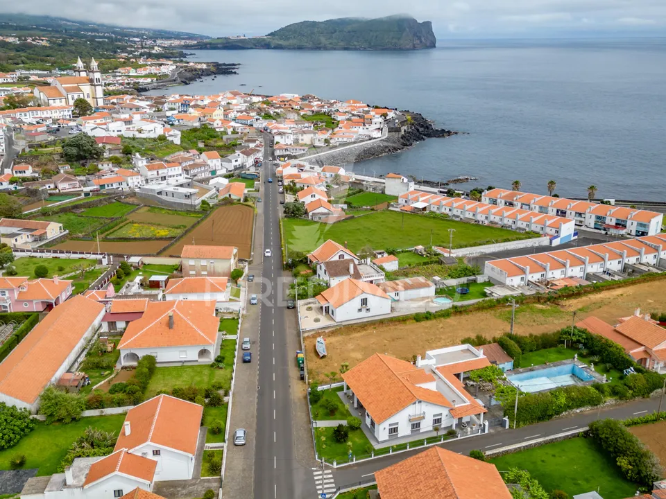 Byhus i Angra do Heroismo, Terceira - foto 4