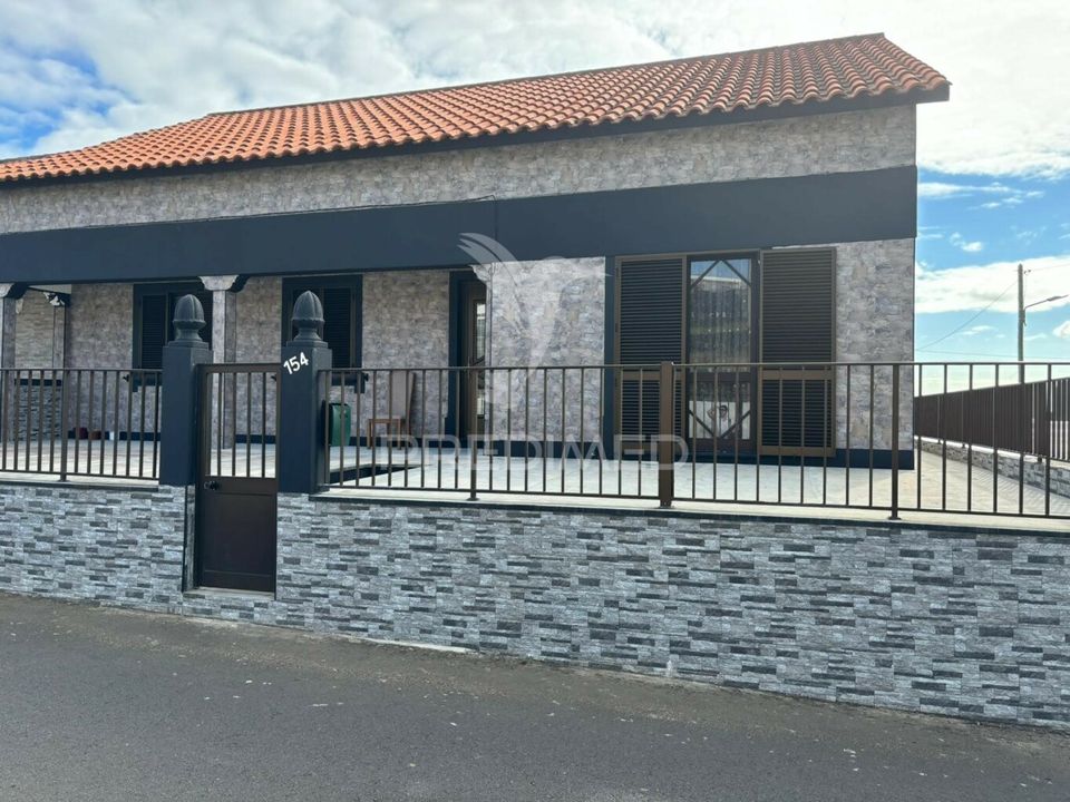 Byhus i Angra do Heroismo, Terceira - foto 2