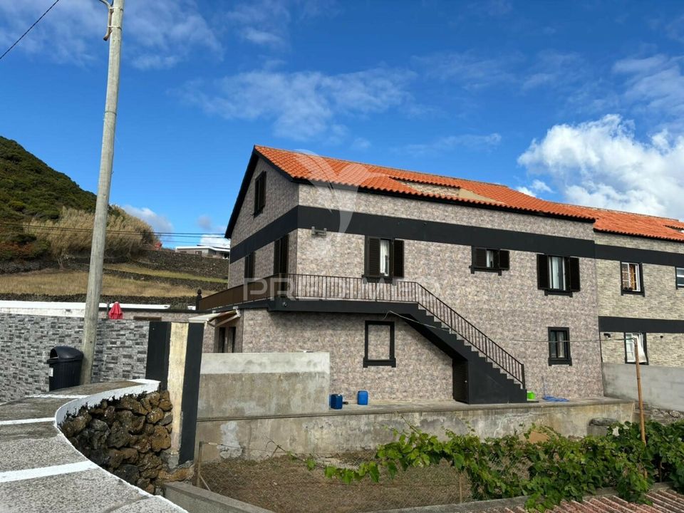 Byhus i Angra do Heroismo, Terceira - foto 3