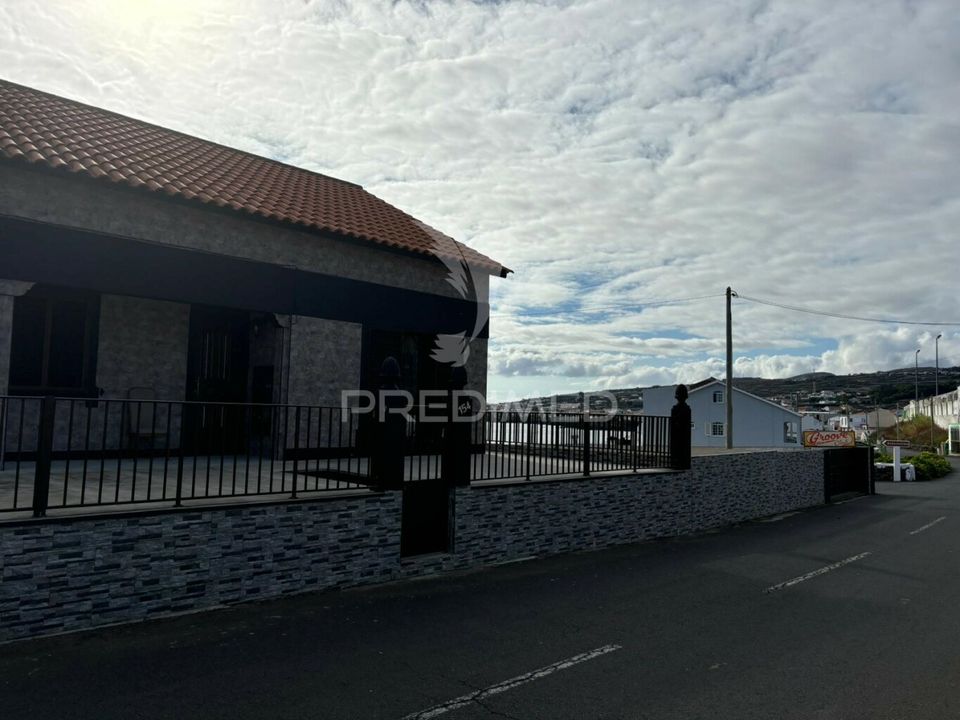 Byhus i Angra do Heroismo, Terceira - foto 5