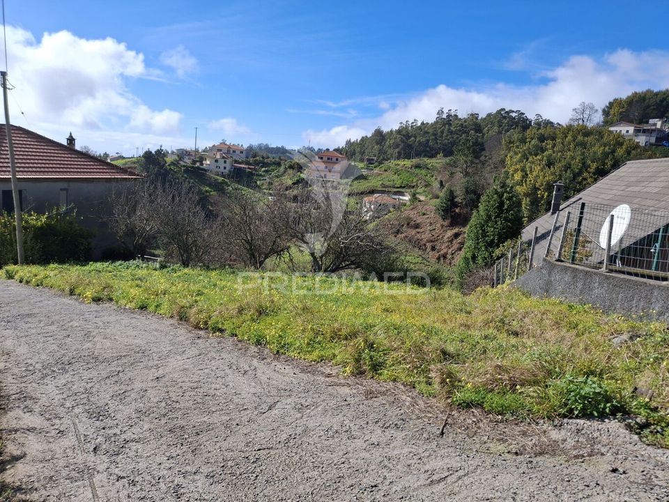 Helårsgrund i Santa Cruz, Madeira - foto 1