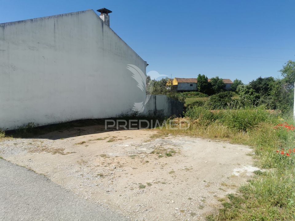 Helårsgrund i Torres Novas, Santarem - foto 1
