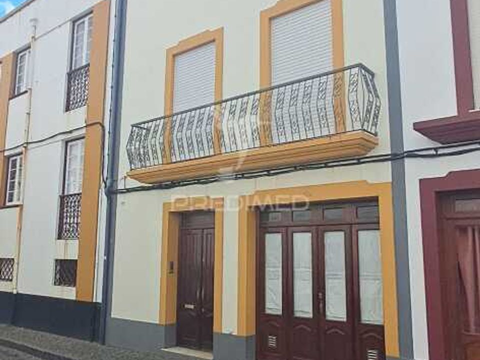 Byhus i Angra do Heroismo, Terceira - foto 1