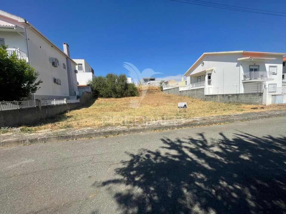 Helårsgrund i Vila Nova de Foz Coa, Guarda - foto 1