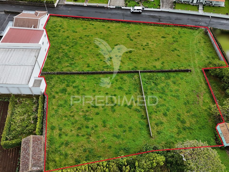 Helårsgrund i Vila da Praia da Vitoria, Terceira - foto 1