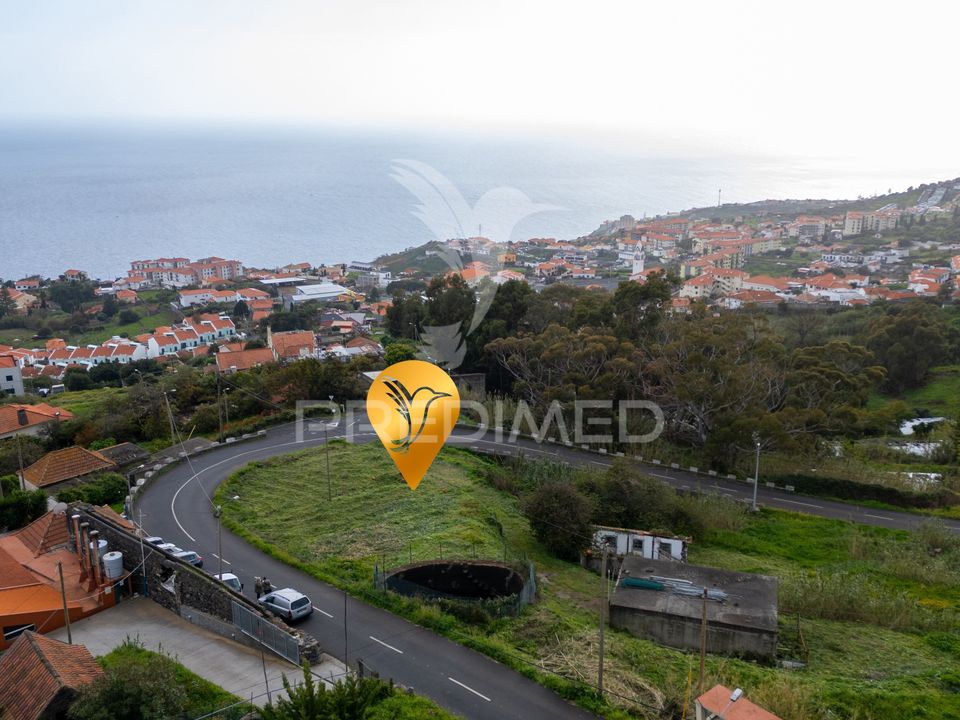 Helårsgrund i Santa Cruz, Madeira - foto 1