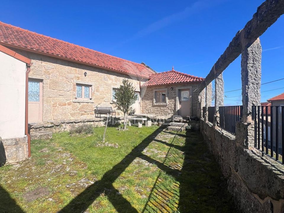 Casa unifamiliar a Montalegre, Vila Real - foto 1