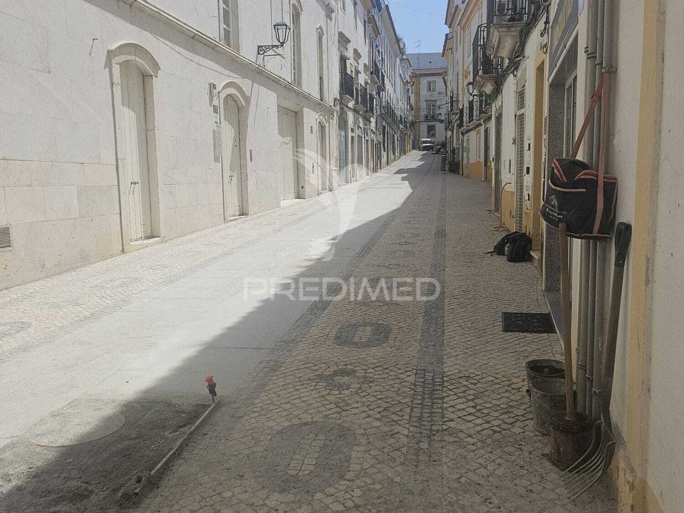 Erhvervsejendom i Elvas, Portalegre - foto 1